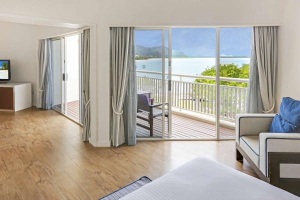 Hotel Shangri La Cairns
